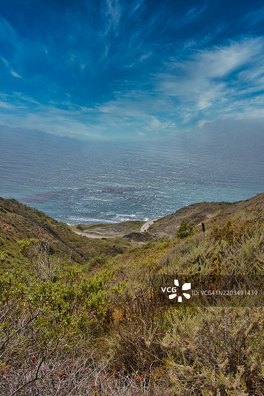 加利福尼亚州卡彭特里亚的海洋与天空的美丽景色图片素材