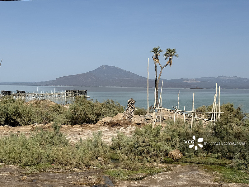 埃塞俄比亚阿法尔省阿夫德拉的清澈天空下的海景图片素材