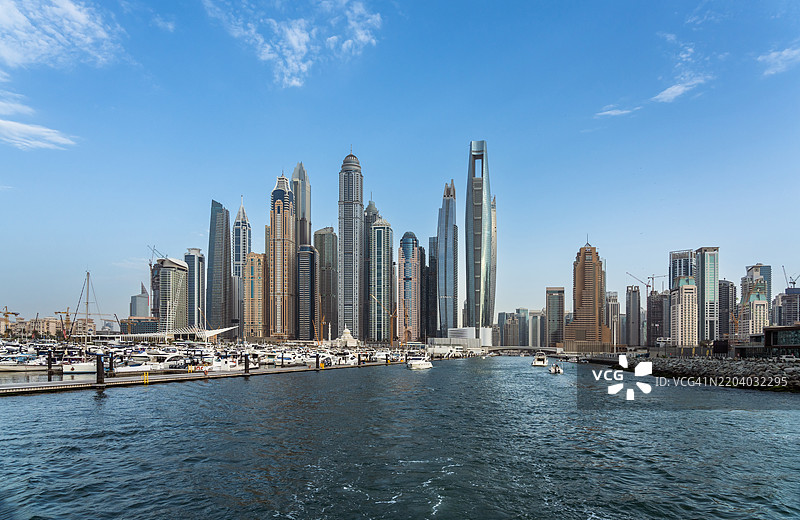 迪拜码头的摩天大楼图片素材