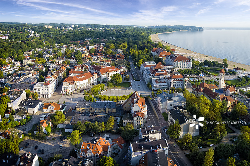 波兰的假期 - 波罗的海索波特疗养胜地的早晨海滩景观图片素材