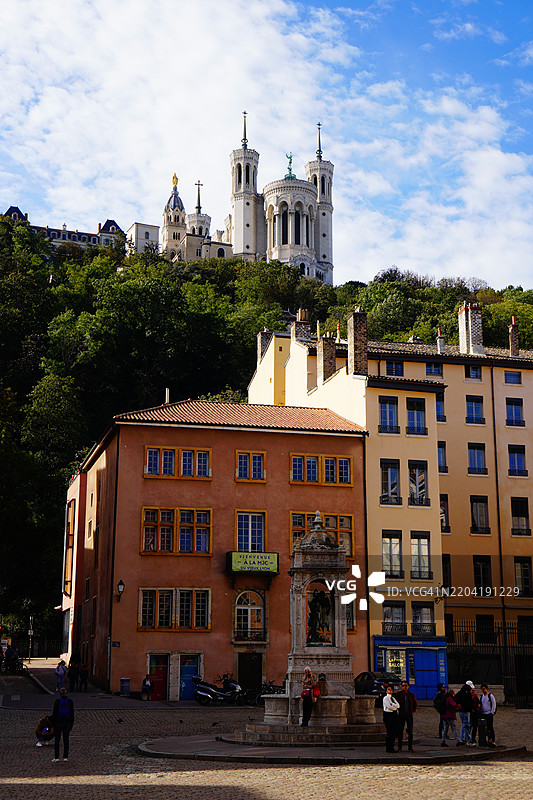 圣让广场和福尔维耶大教堂，法国里昂图片素材