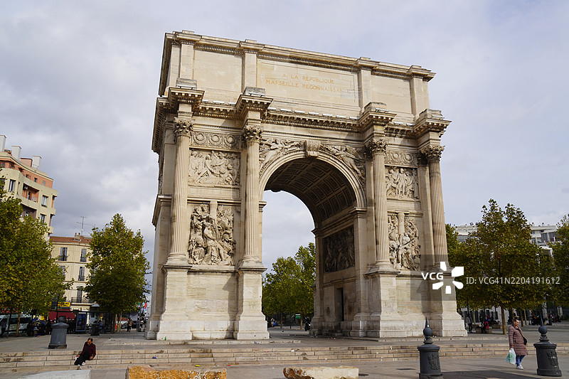 艾克斯门拱门和广场，阳光，马赛，法国图片素材