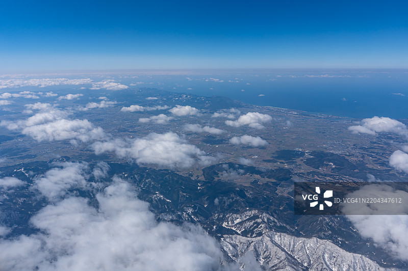 日本福井的福井市、坂井市和芦原市的飞机航拍视角图片素材