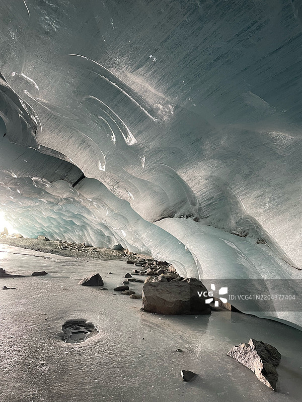 冬季瑞士庞特雷西纳的海洋与天空的美丽景色图片素材