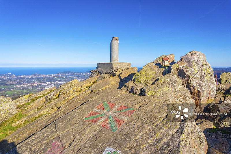 乌尔尼埃塔的阿达拉山顶，吉普斯夸，巴斯克地区图片素材