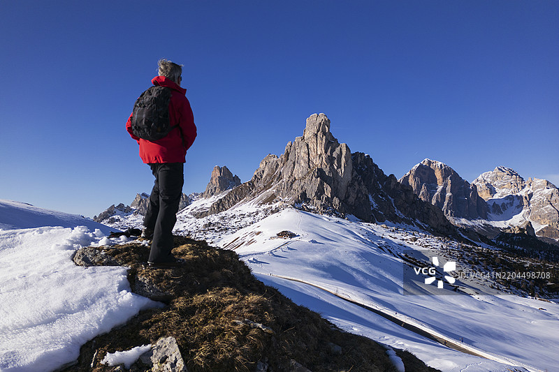 山上的宁静图片素材