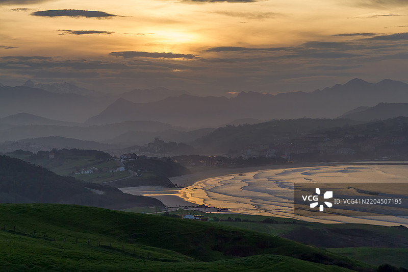 从杰拉看日落的景色图片素材