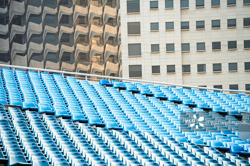 体育场蓝色座椅的排 rows图片素材