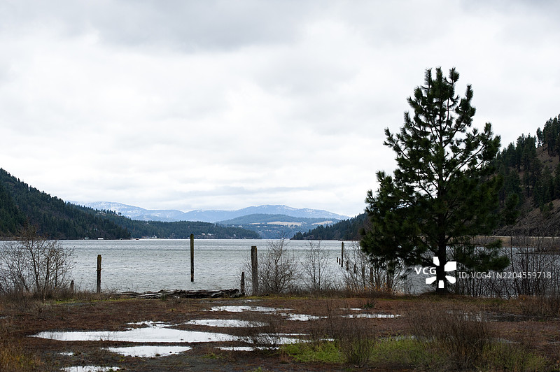 秋天的科达伦湖图片素材