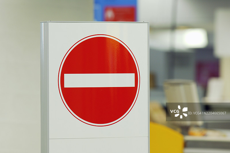 禁止通行标志。德国黑森州。图片素材