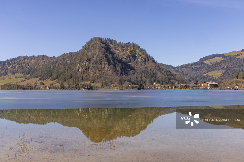瓦尔赫湖全景，科森，蒂罗尔，春季，徒步旅行图片素材