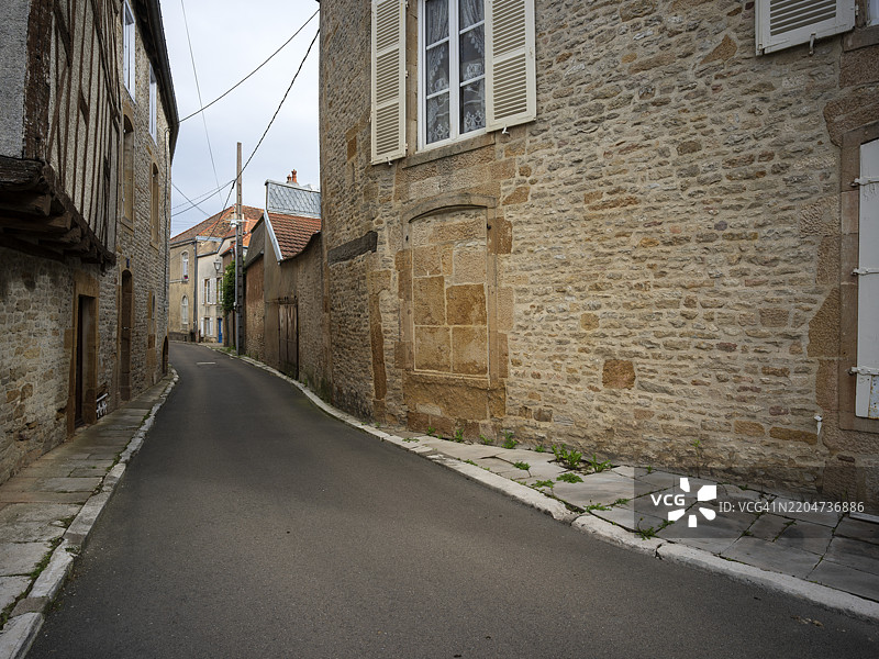 朗格尔的城镇街道和古老建筑图片素材