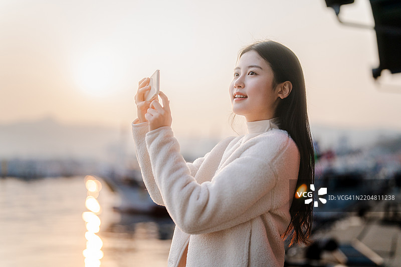 单人旅行，东海市，度假，晴朗的天空图片素材