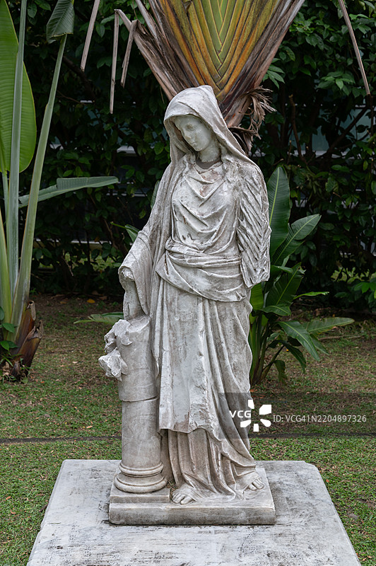 新加坡亚美尼亚教堂纪念花园中的亚美尼亚墓碑。图片素材