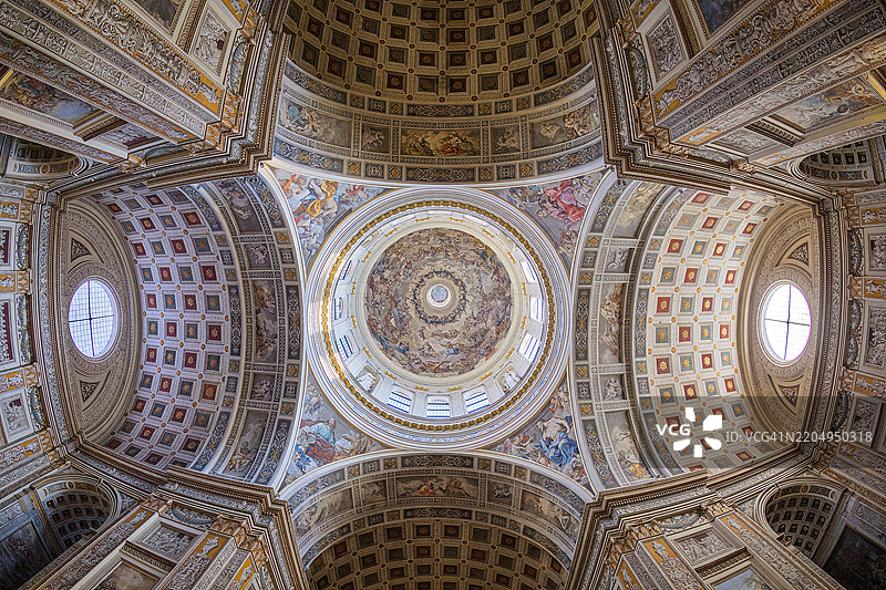 意大利伦巴第大区曼图亚的圣安德烈大教堂图片素材