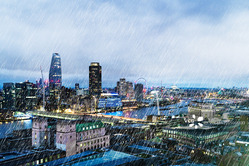 雨夜伦敦的景色图片素材