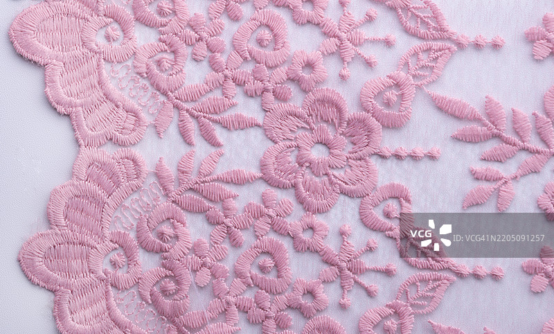 全景拍摄的刺绣蕾丝面料图片素材