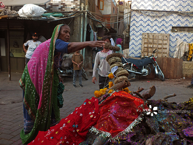 巴基斯坦印度教社区庆祝胡里节图片素材