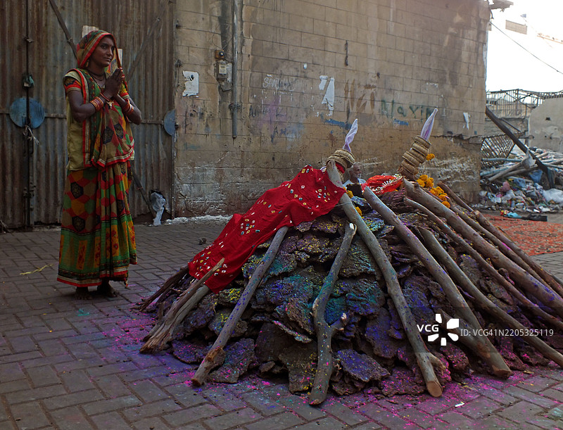 巴基斯坦印度教社区庆祝胡里节图片素材