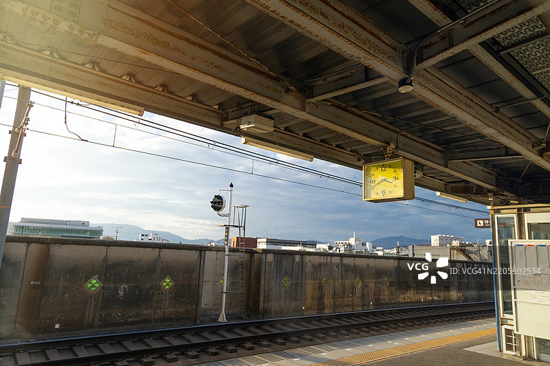 京都市无人车站。图片素材