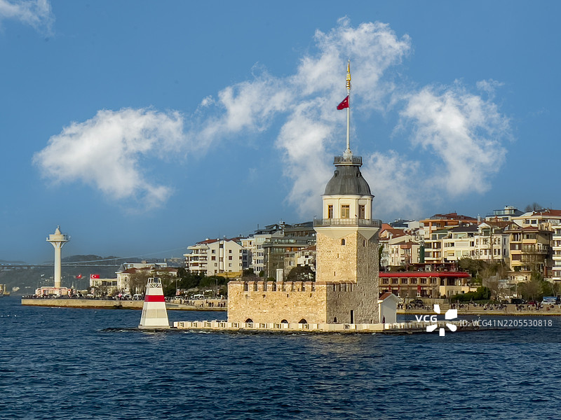 著名的少女塔（Kiz Kulesi），又称莱安德尔塔（Leander's Tower），位于博斯普鲁斯海峡上。图片素材