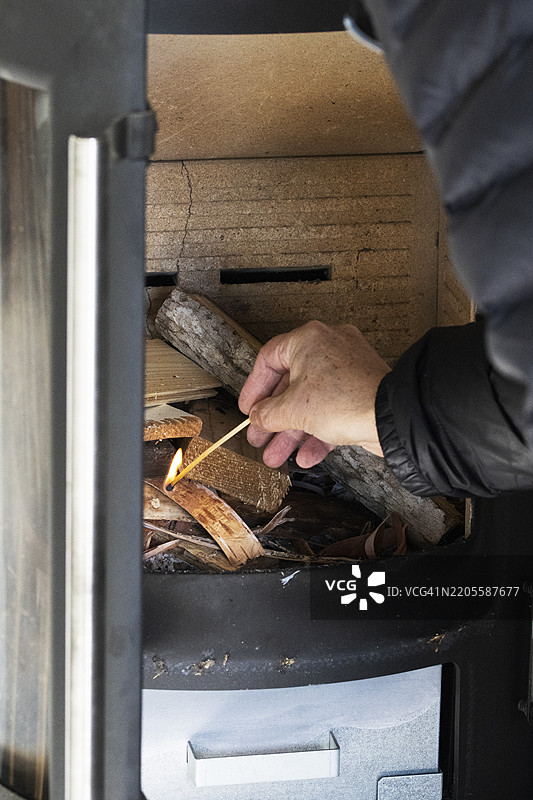 点燃火焰图片素材