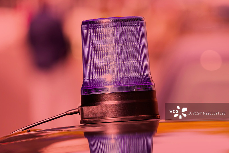 德国警察的无标记民用车上的警灯图片素材