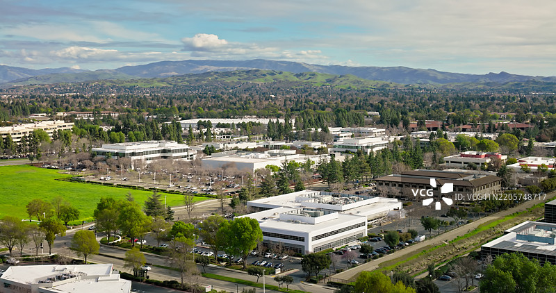 加州阿拉梅达县的普莱森顿市 - 无人机拍摄图片素材