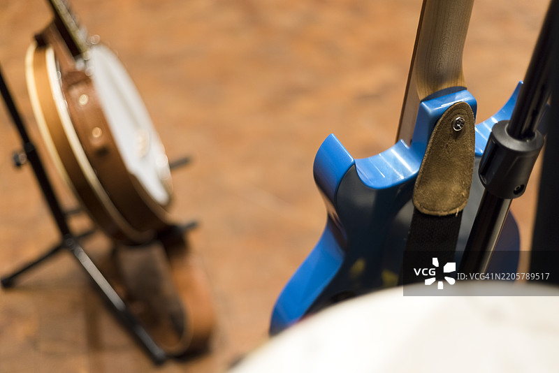 正在演奏的乐器图片素材