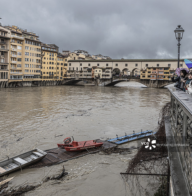 阿诺河泛滥与维基奥桥图片素材