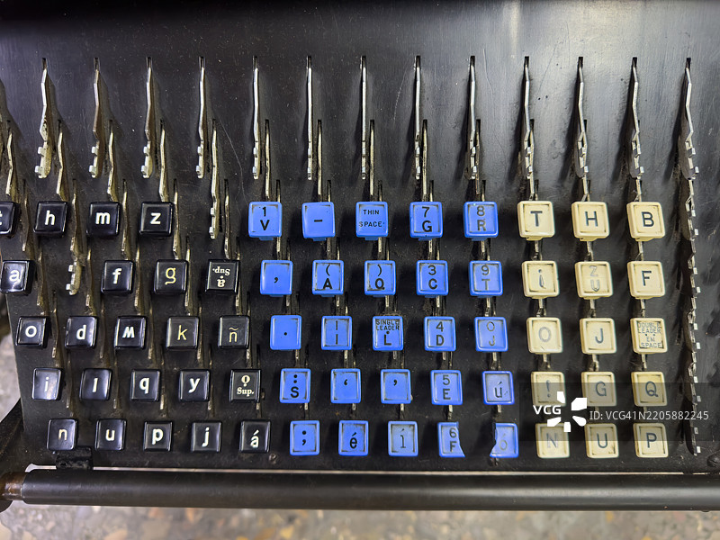 旧的林泰普打字机图片素材