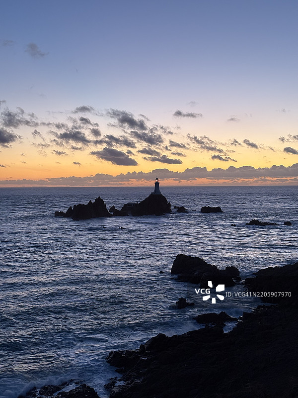 日落时分，圣布雷拉德，泽西岛，海洋与天空的美丽景色图片素材