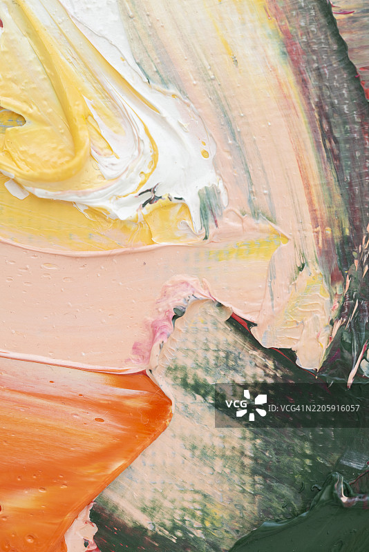 用调色刀创作的色彩斑斓的油画碎片，特色是图片素材