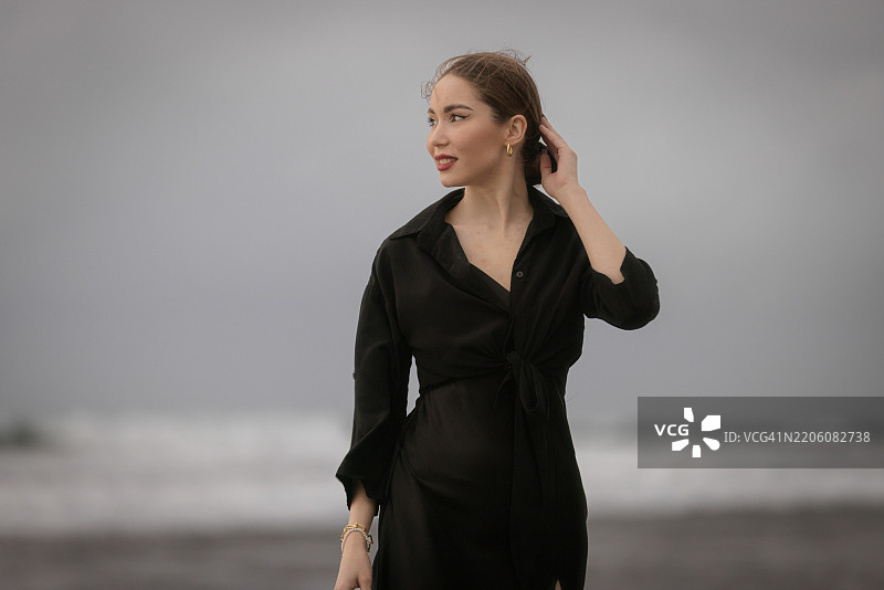 优雅的俄罗斯女性肖像。图片素材