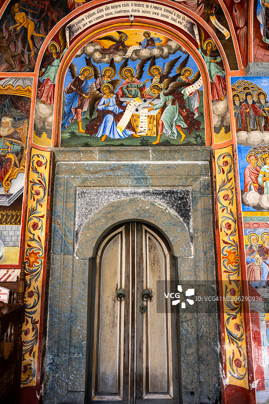 保加利亚里拉修道院入口处的宗教壁画图片素材