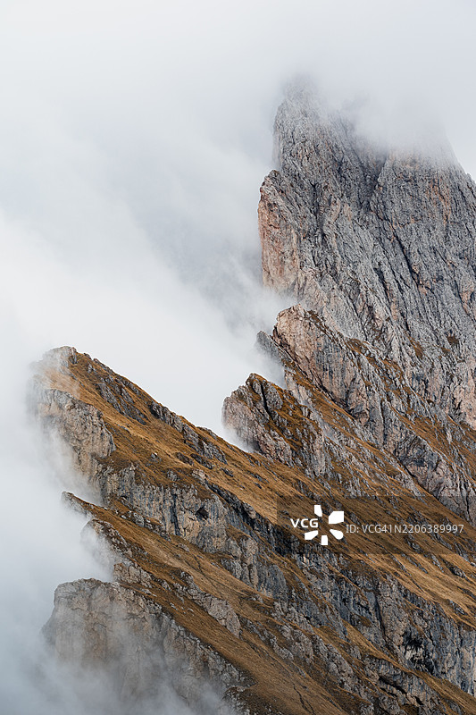 意大利多洛米蒂阿尔卑斯山的塞切达大山壮丽景色图片素材