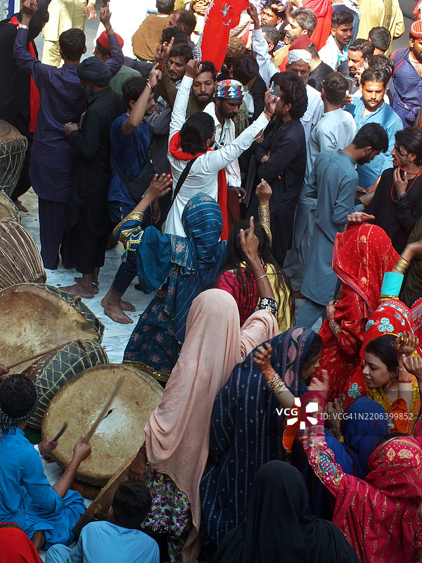 苏菲圣人拉尔·沙赫巴兹·卡兰达尔的年度URS / MELA图片素材