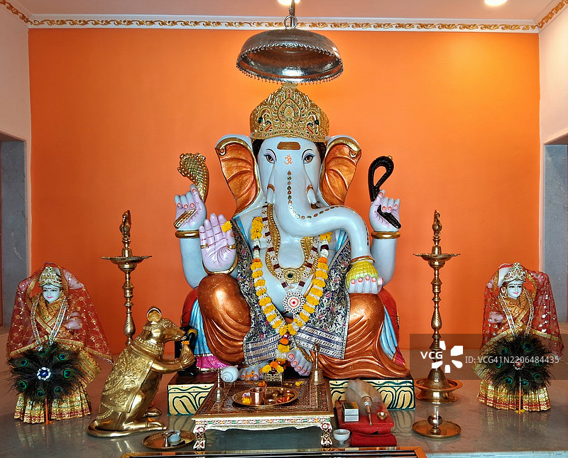 美丽的甘尼许神像与瑞迪和西迪/甘尼许节图片素材