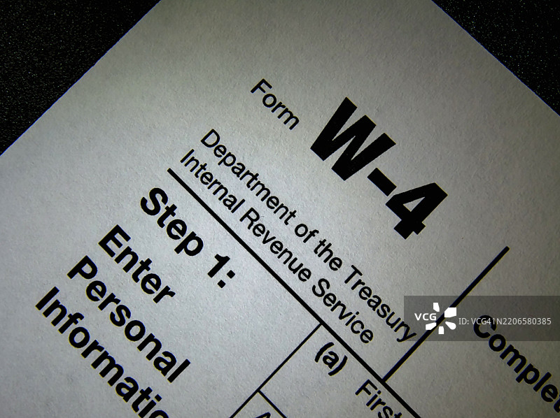 美国国税局的税务表格图片素材