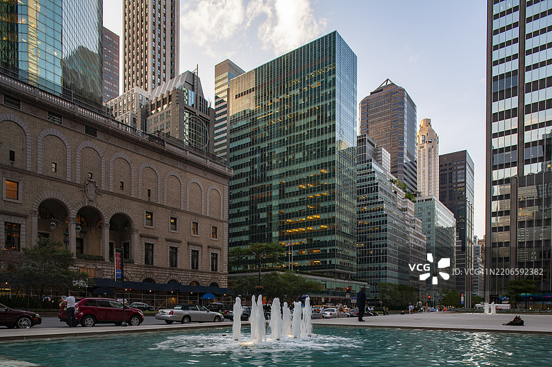 纽约市 – 日落时的利弗大厦图片素材