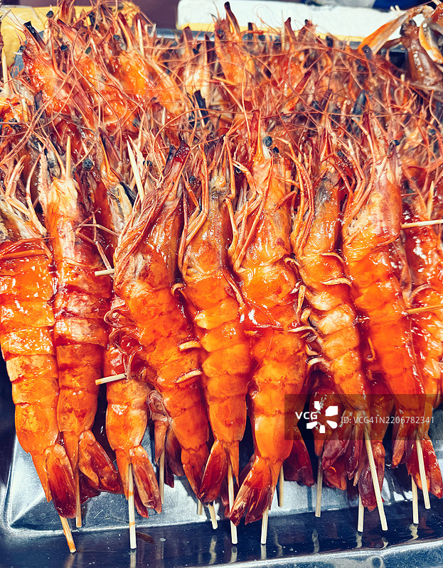 街头市场的烤虾图片素材