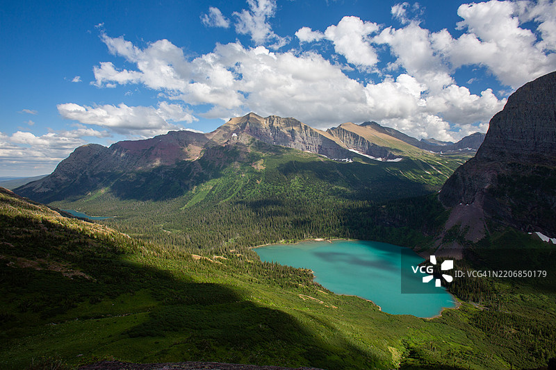 前往冰川国家公园的格林内尔冰川徒步旅行图片素材