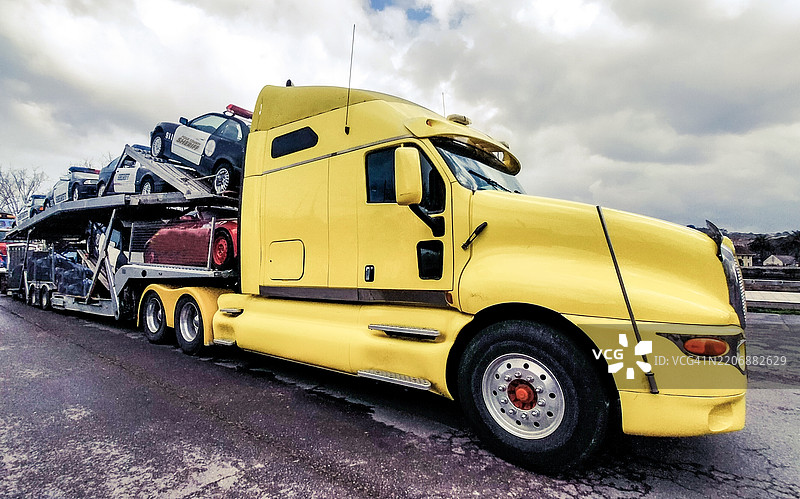 超级卡车运输汽车图片素材