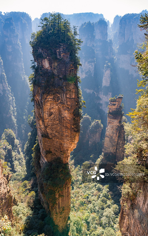 岩石形成的美丽景观图片素材