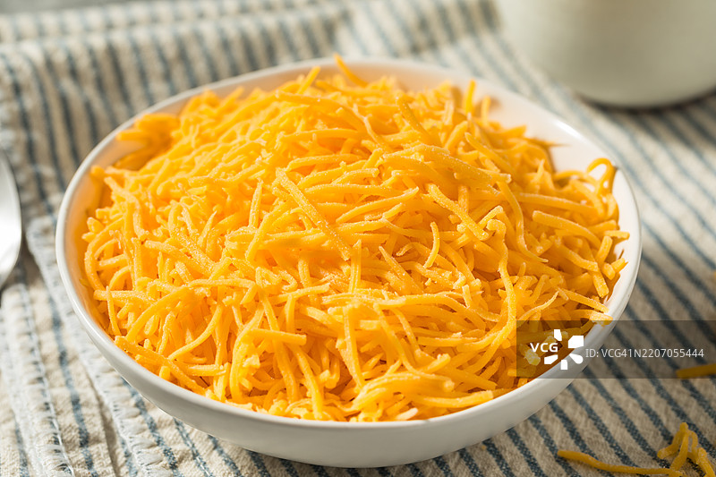 碗中盛着意大利面的特写，桌子上，美国，USA图片素材