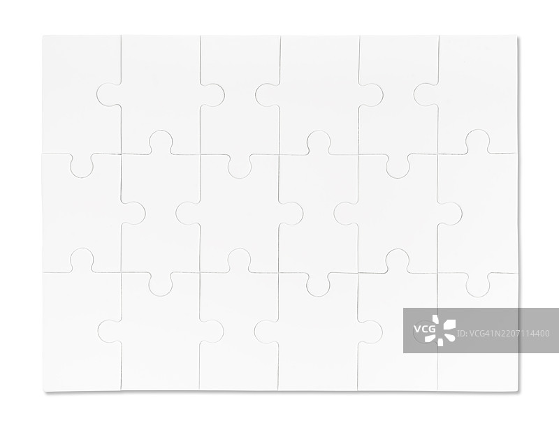 白色背景上孤立的18块白色空拼图，保存剪切路径。图片素材
