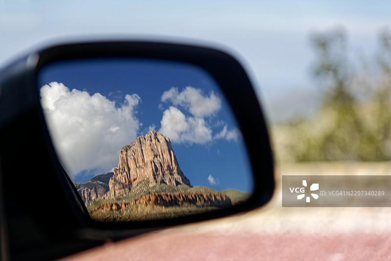 查看我的侧视镜，埃尔卡皮坦，美国，USA图片素材