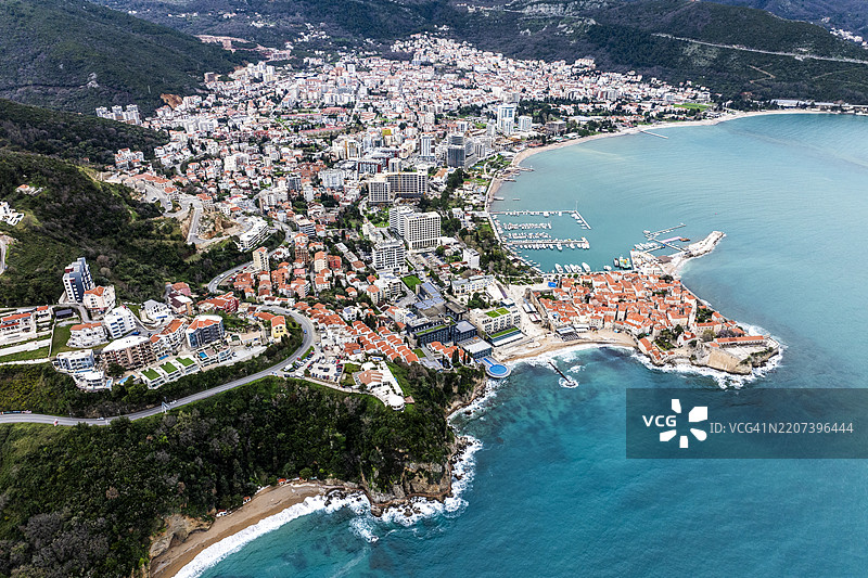 明信片风景，布德瓦老城在布德瓦市前景中。图片素材