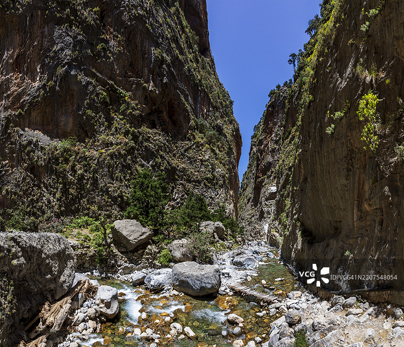希腊克里特岛南海岸的萨马利亚峡谷徒步小径图片素材