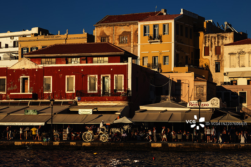 克里特岛哈尼亚的威尼斯港日落景色图片素材